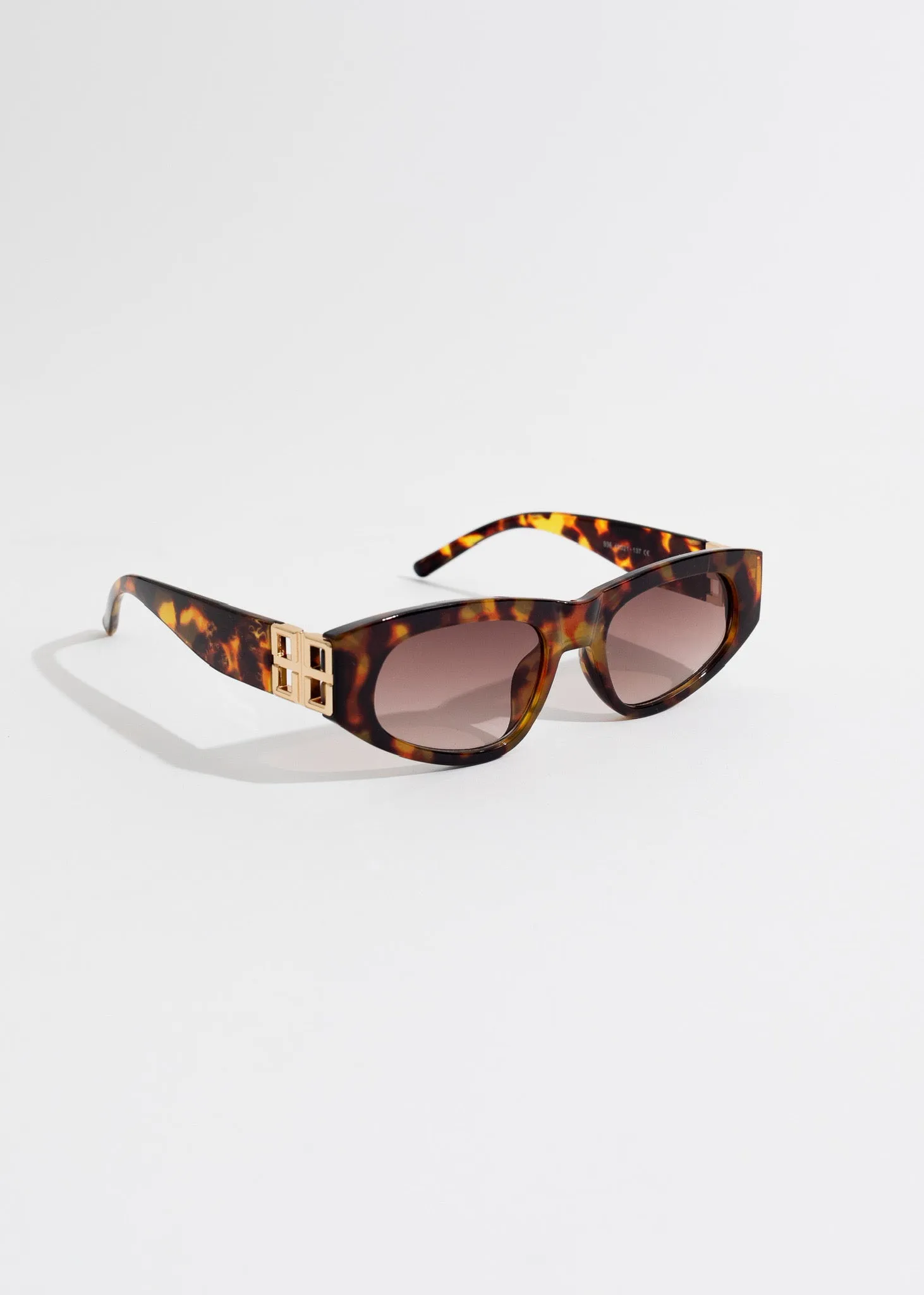 Keep Watching Oval Sunglasses Brown