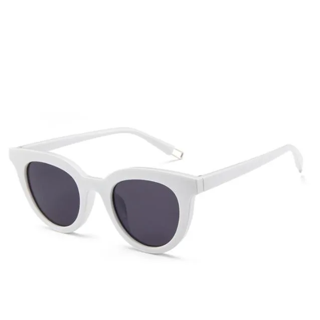 Round Retro Trendy Plastic Frame Sunglasses