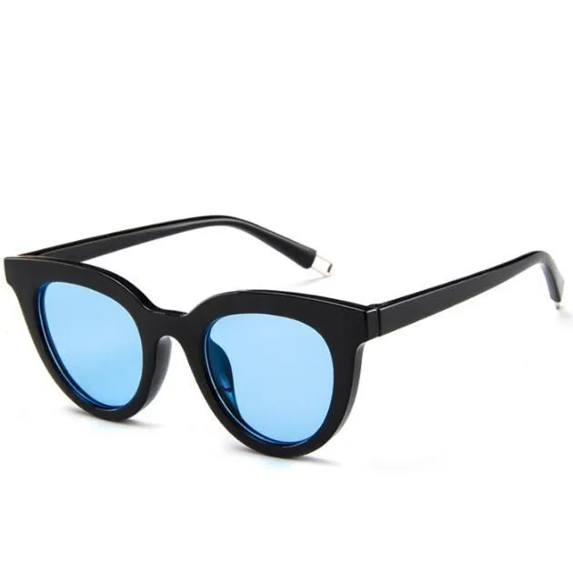 Round Retro Trendy Plastic Frame Sunglasses