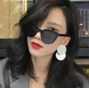 Round Retro Trendy Plastic Frame Sunglasses